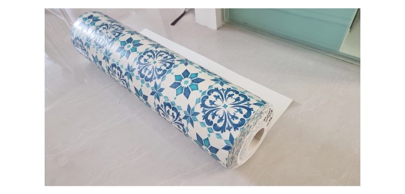 cushioned floor makes the room look more alive